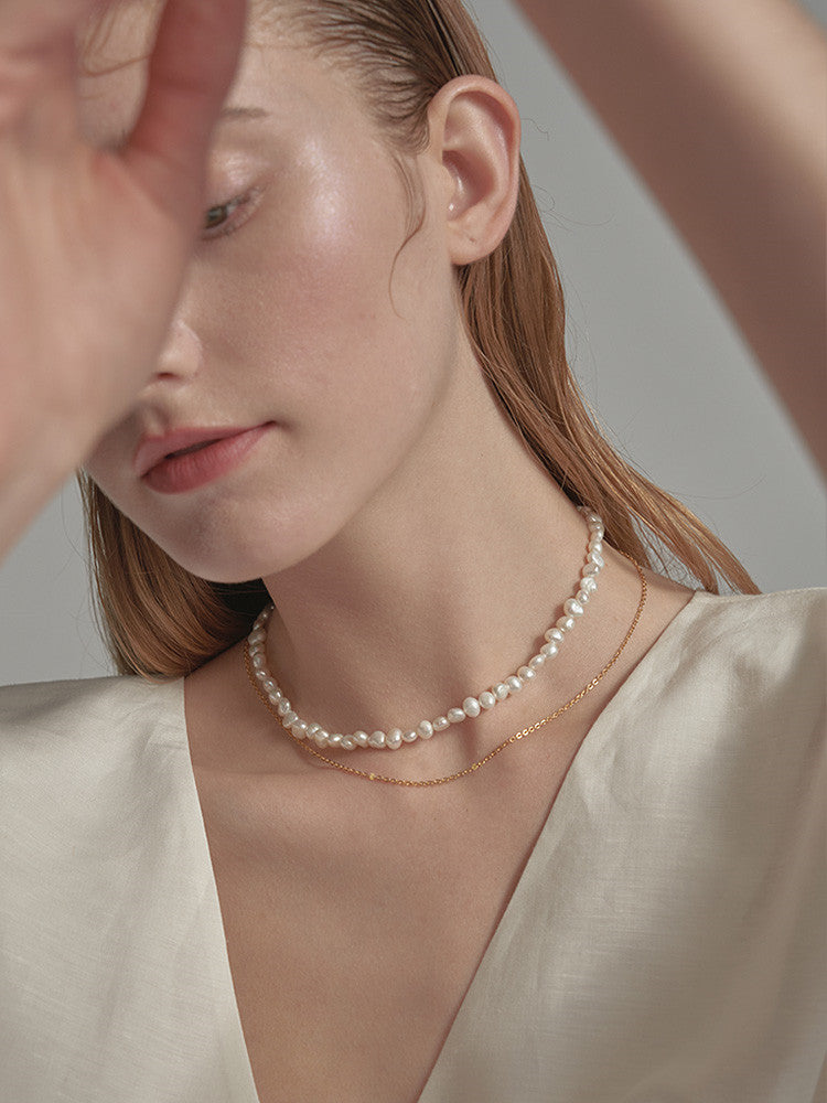 Bella Pearls Necklace